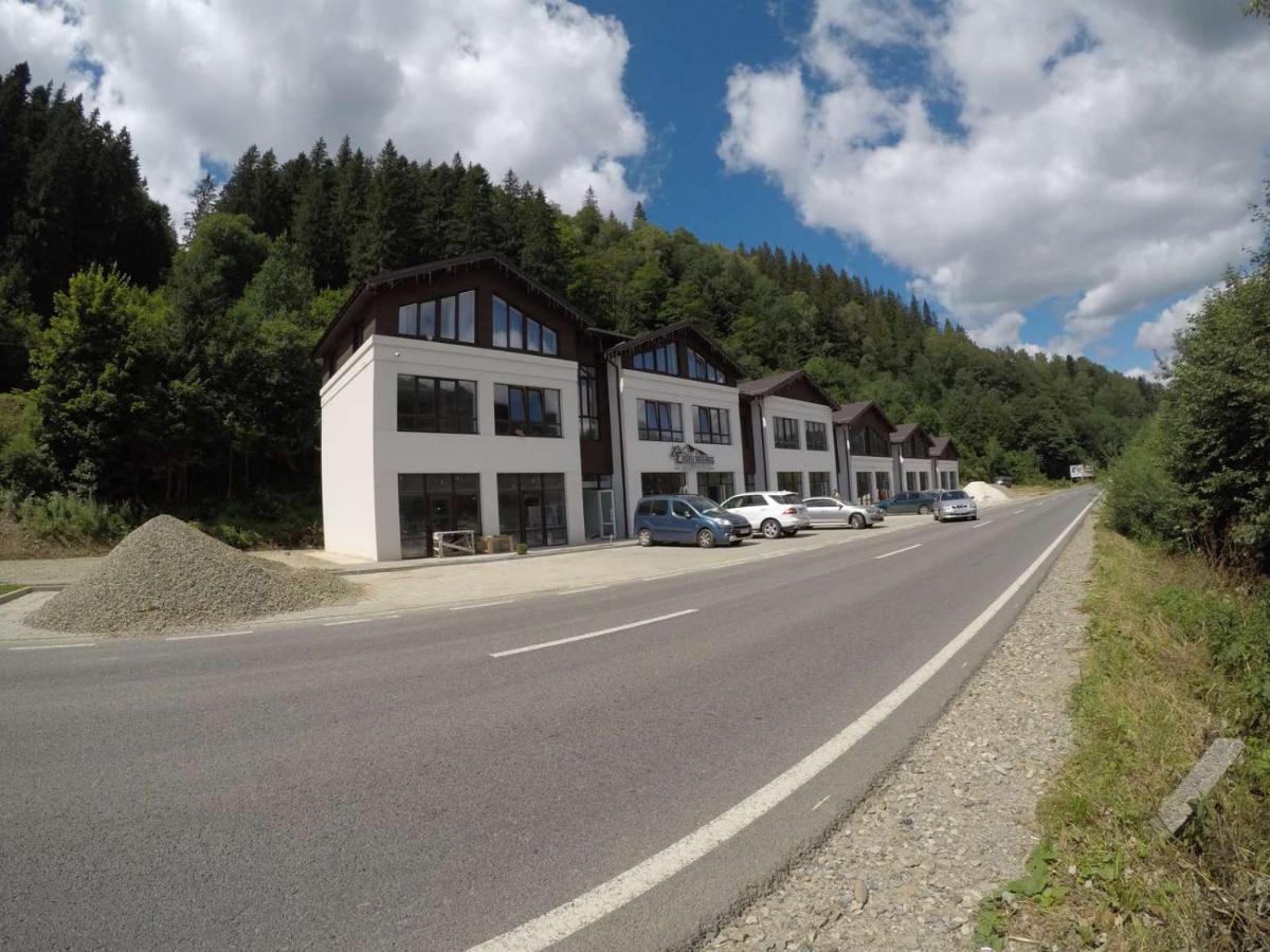 Edelberg Apartments Tatariv Eksteriør bilde