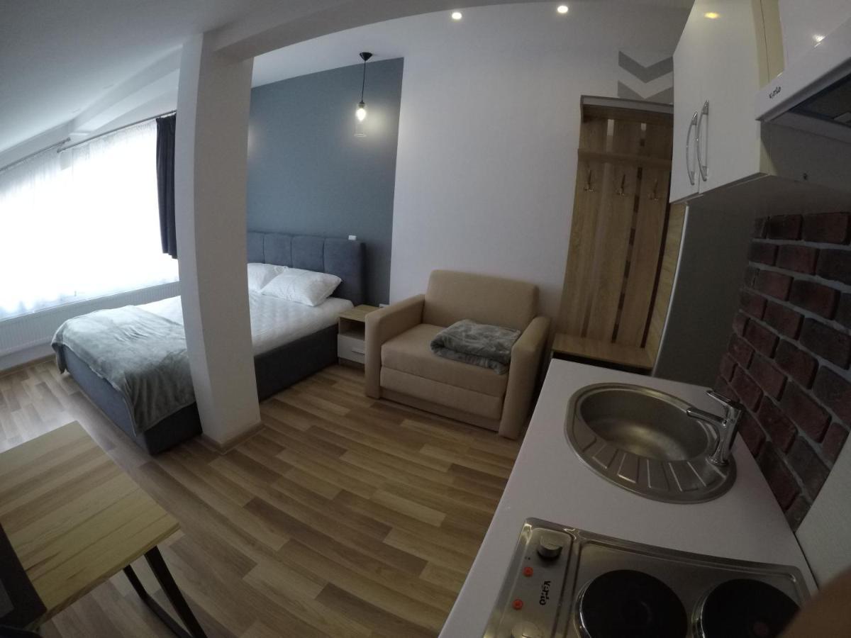 Edelberg Apartments Tatariv Eksteriør bilde